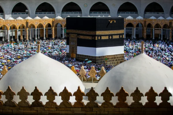 Photo by SULTAN: https://www.pexels.com/photo/crowd-of-pilgrims-around-kaaba-18351141/